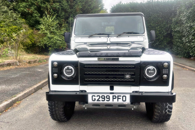 Land Rover Defender - 1990